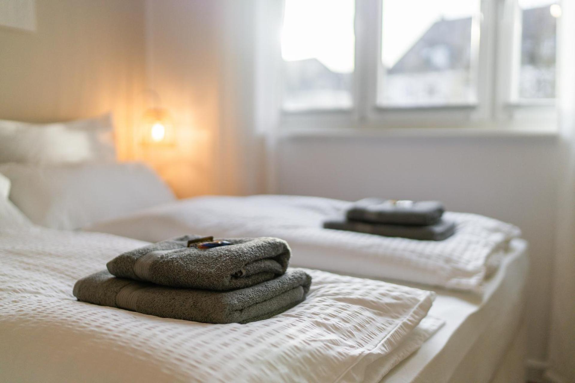 Mitten In Wolfsburg - Happyhome - 2 Zimmer, 6 Personen, Outletcenter, Autostadt, Vw-Nah, Parken Extérieur photo
